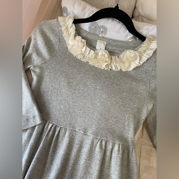 J CREW Girls Adorable Sweater Dress with Embellished Collar. - Picture 3 of 4